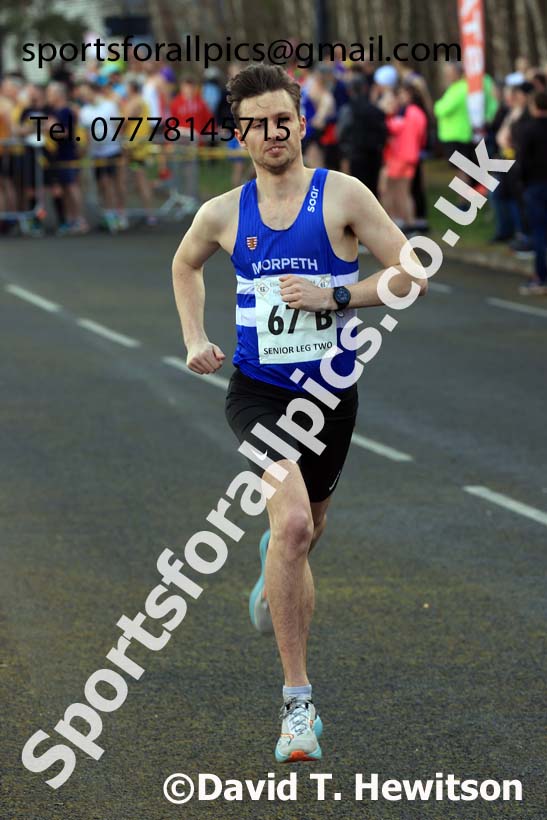 Senior mens 2024 Elswick Harriers Good Friday Relays, Newburn, Newcastle Upon Tyne  Photo: David T. Hewitson/Sports for All Pics